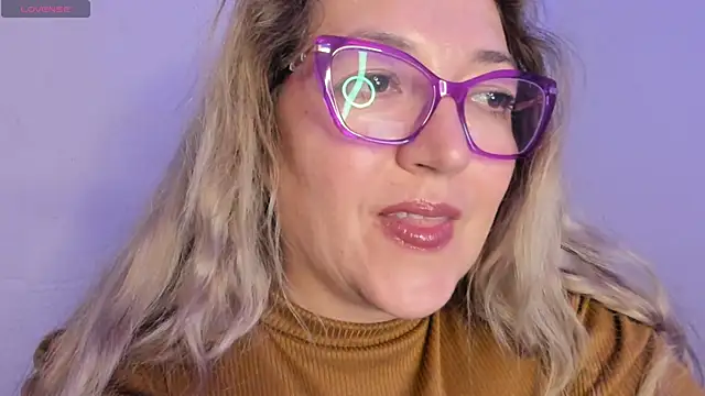 Naty_Mature_ Show in webcam