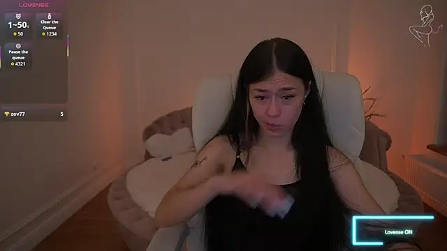FataleNellie Adlı Modelin Web Kamerası Şovu