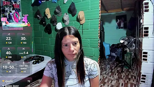 DanaaRey Adlı Modelin Canlı XXX Sohbeti