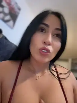 areviklusine1 Chat XXX live