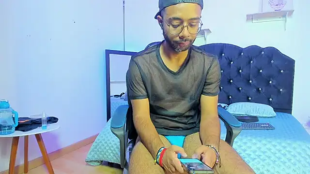 Arez_Vortex_ Webcam-Show