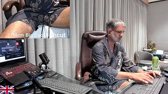 OnlineBossUK: απευθείας συνομιλία ΧΧΧ