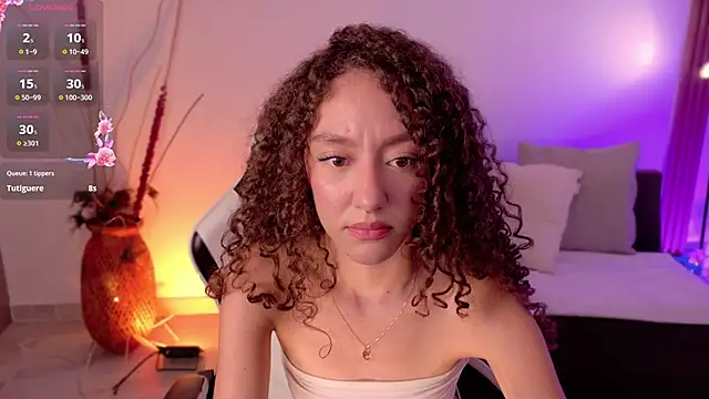 ChloeMoreti – Live XXX-chat