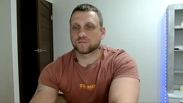 Вебкам-шоу B-L-O-N-D