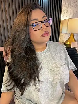 Alexa_Madisson Adlı Modelin Canlı XXX Sohbeti