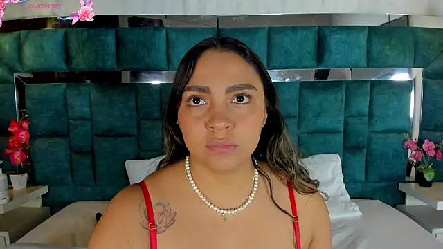 Abril_Gomez06 Adlı Modelin Canlı XXX Sohbeti