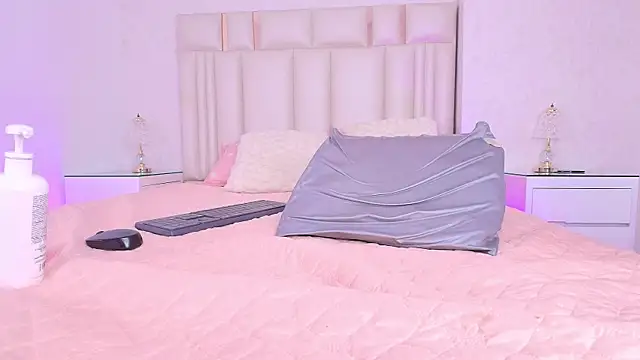 alanarose18's Live XXX Chat