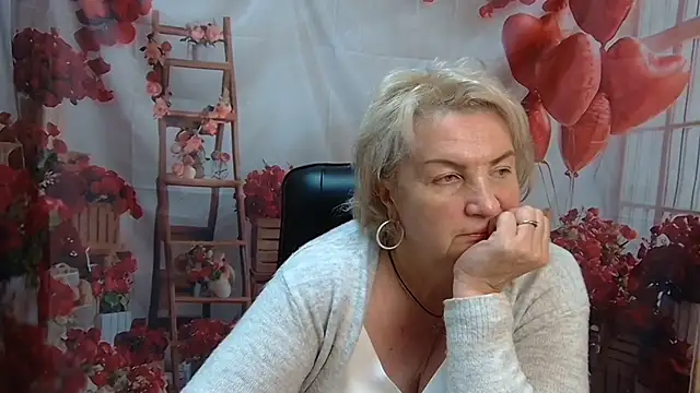RenataDaster: онлайн-секс-чат