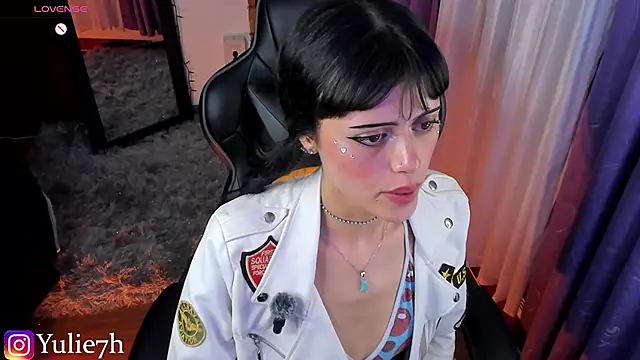 _Jessy_Moon_ Adlı Modelin Canlı XXX Sohbeti