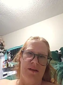 redheadcutie101's Webcam Show