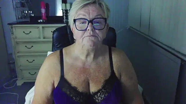 Chat XXX en directo de BridgetBlueEyes