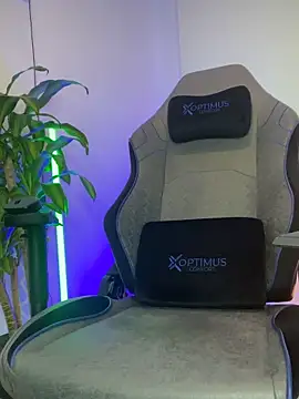 Webkamerová show HAMILTONG12
