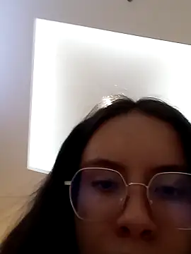 Chat XXX ao vivo de Lilith0423