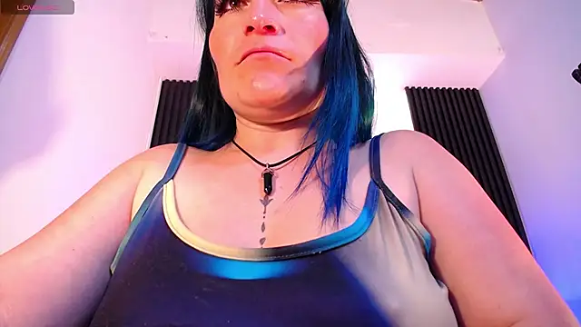 alicia_moom Adlı Modelin Canlı XXX Sohbeti