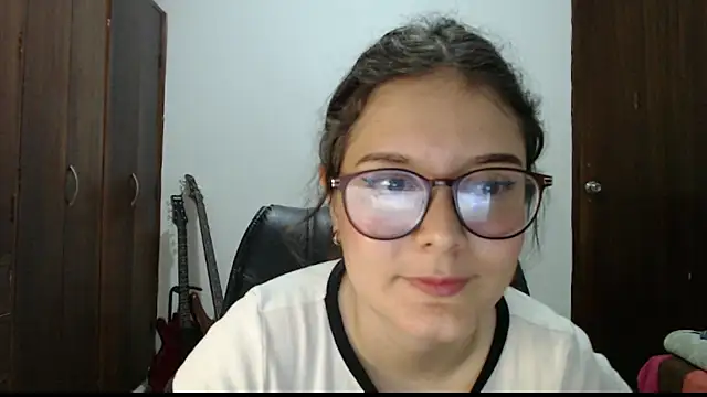 MadieeLorez Live XXX-Chat