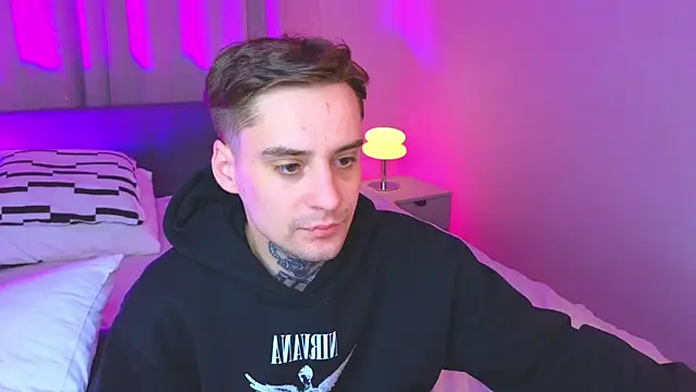 XXX chat uživo modela drillfi11