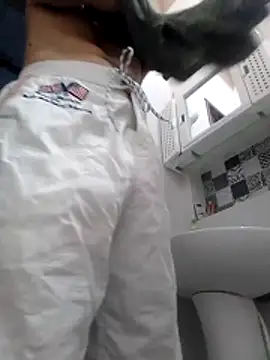 skinnylatino51's Webcam Show
