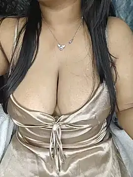 Curvy_Pooja 网络视讯表演