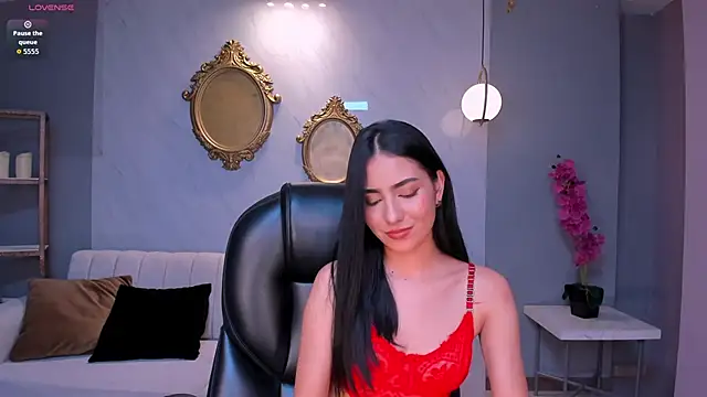 LucieMartin Chat XXX in diretta