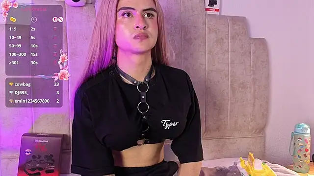 Emily_hall19 Live XXX-Chat