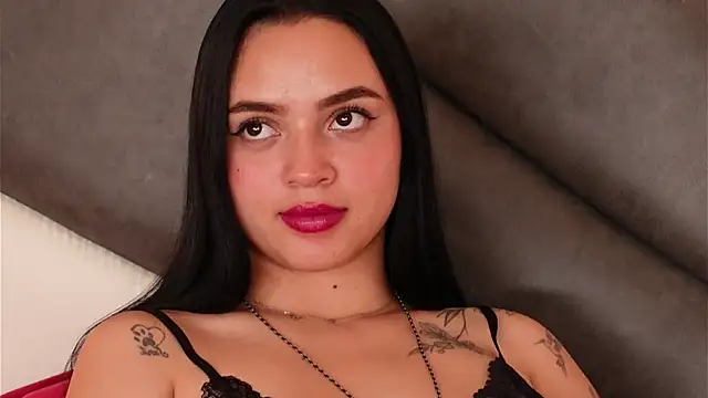 Živý XXX chat ChloeNoirr