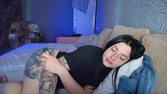 Chat +18 de Liana_diva ao vivo