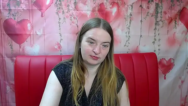 FreyaDak Chat XXX in diretta
