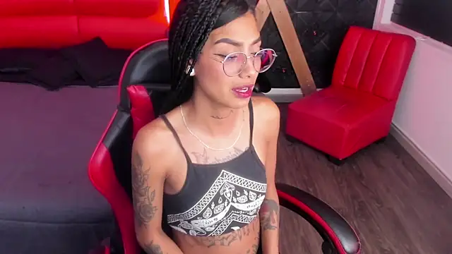 KarlaSlutSkinny__'s Live XXX Chat