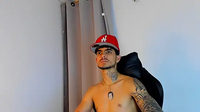 MIGUEL_AGUIRRECAのウェブカメラショー