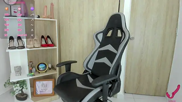 Chatroom XXX en direct de Zhamay