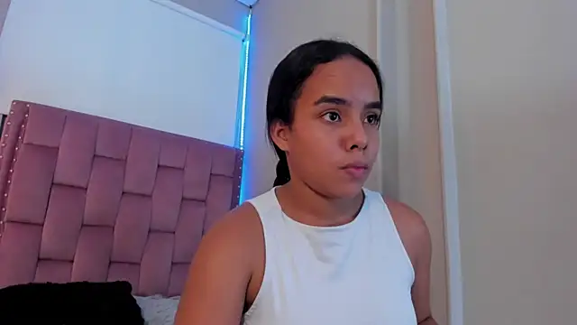 Živý XXX chat Roxy_Stonee