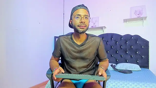 Arez_Vortex_ Webcam Show
