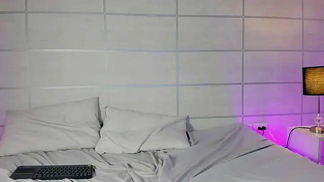 Ruby_diamonds élő XXX-chatje