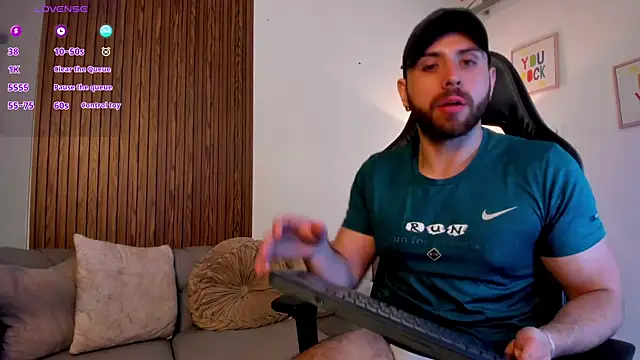 Maximo_Wolff élő XXX-chatje