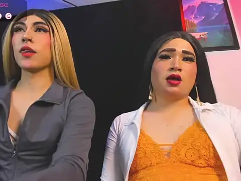 naughty_trans_dolls Adlı Modelin Web Kamerası Şovu