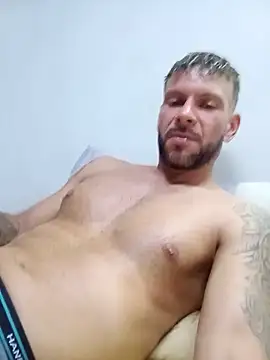 kingd131313 élő XXX-chatje