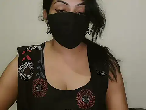 Pertunjukan Kamera Web Reddy_Trisha