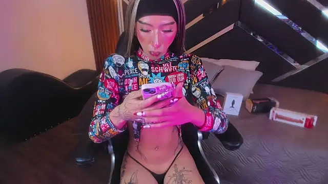 Kittie_Vixen's Live XXX Chat
