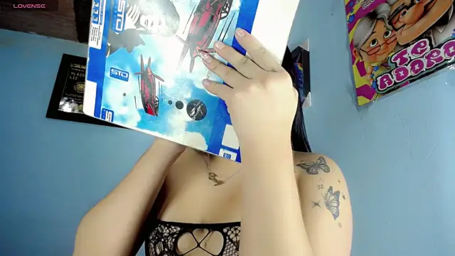 Emily_Hornys20's Webcam Show