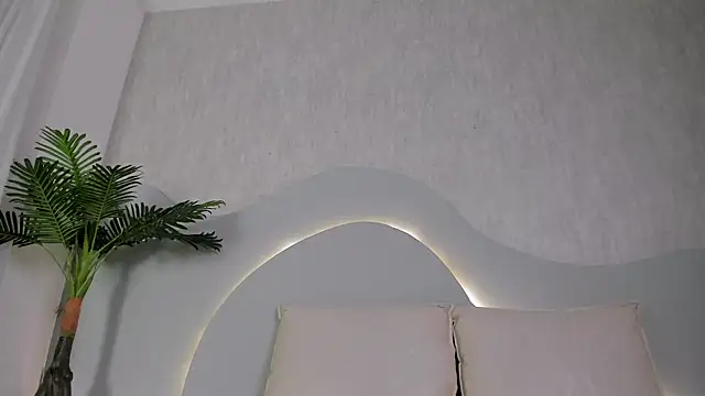 CannelaSmith's Live XXX Chat