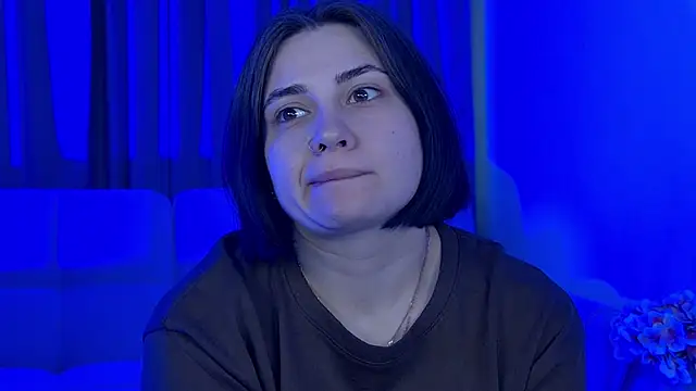 AdrianaToress Live XXX Chat