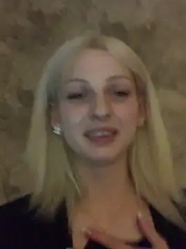 ElsaSnowxox's Live XXX Chat