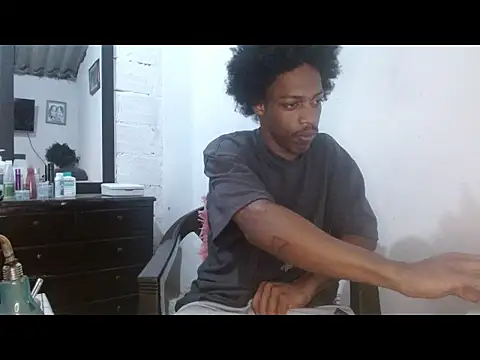 Larry-n-clouds 라이브 XXX 채팅