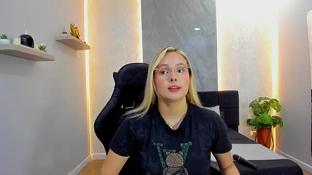 Emmaa_white_: απευθείας συνομιλία ΧΧΧ