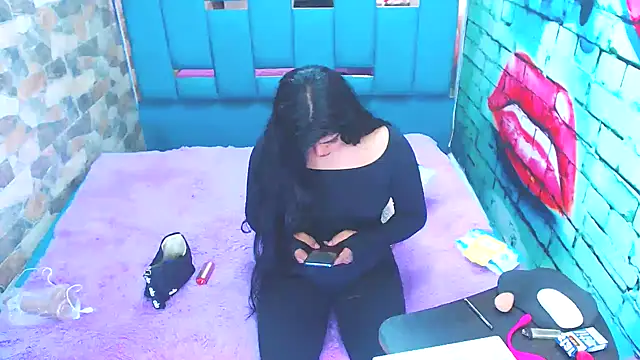 violet_bigcock774's Live XXX Chat