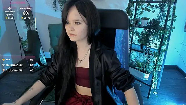 Elainebeness' Live XXX Chat