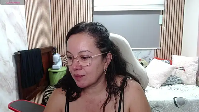 Sonialorens_'s Live XXX Chat