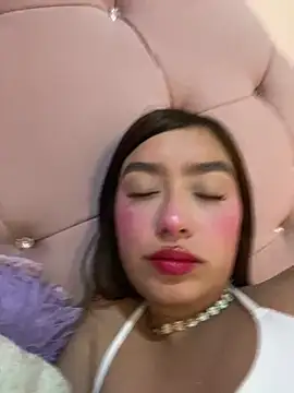 Miakittyyy Live XXX Chat