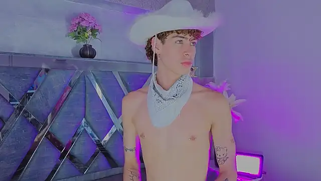 nova_salvatore Chat XXX in diretta