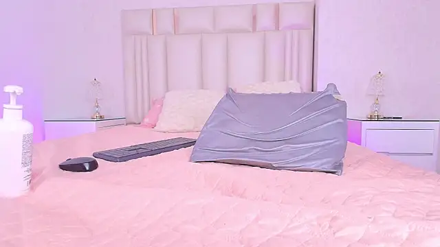 alanarose18's Live XXX Chat